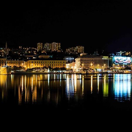 Apartment Vida - Amazing Place With Garden And Terrace Rijeka Ngoại thất bức ảnh
