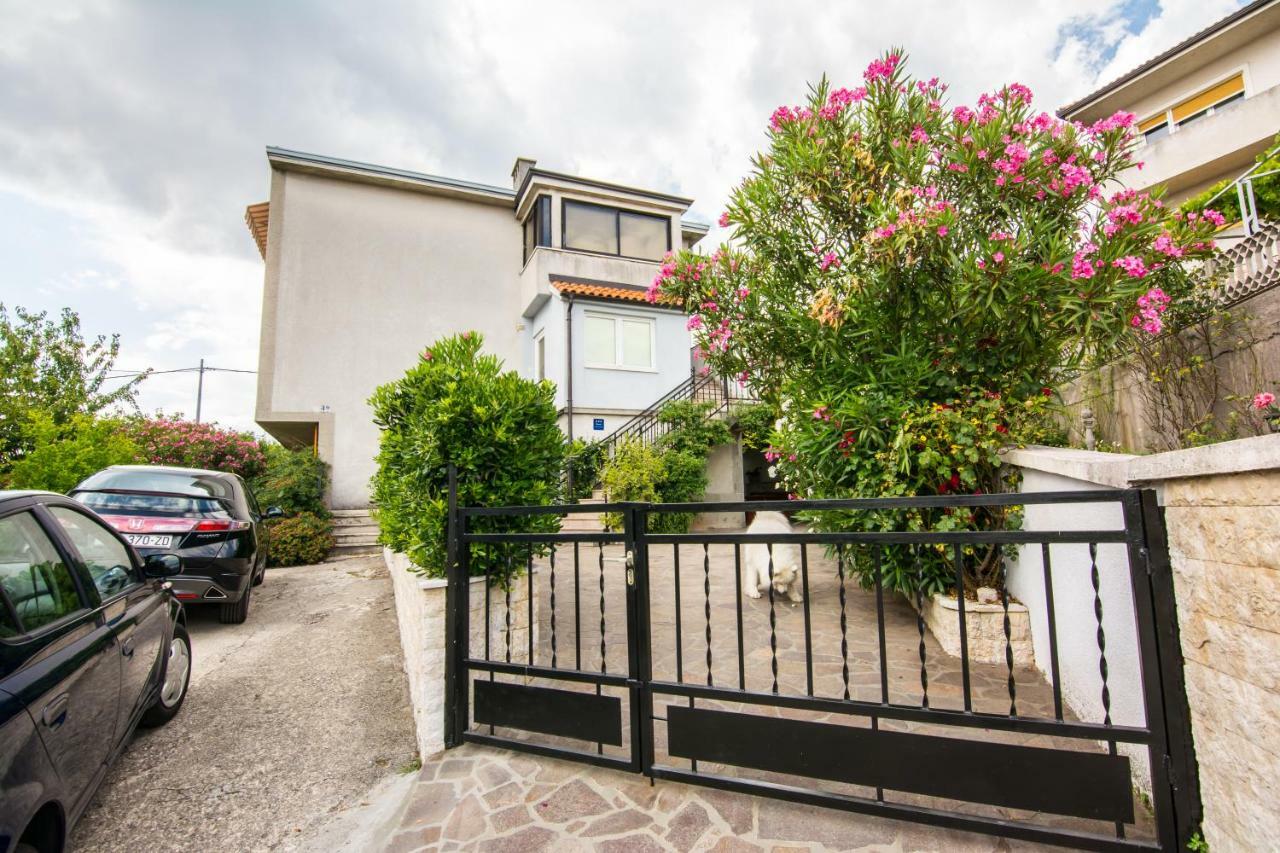 Apartment Vida - Amazing Place With Garden And Terrace Rijeka Ngoại thất bức ảnh