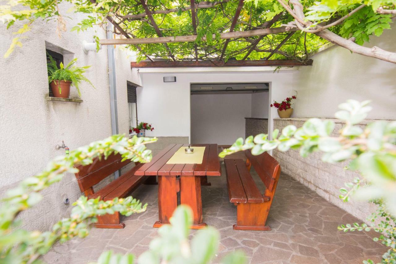 Apartment Vida - Amazing Place With Garden And Terrace Rijeka Ngoại thất bức ảnh